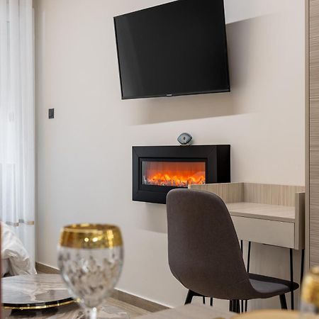 Cozy Downtown Apartment クサンチ エクステリア 写真