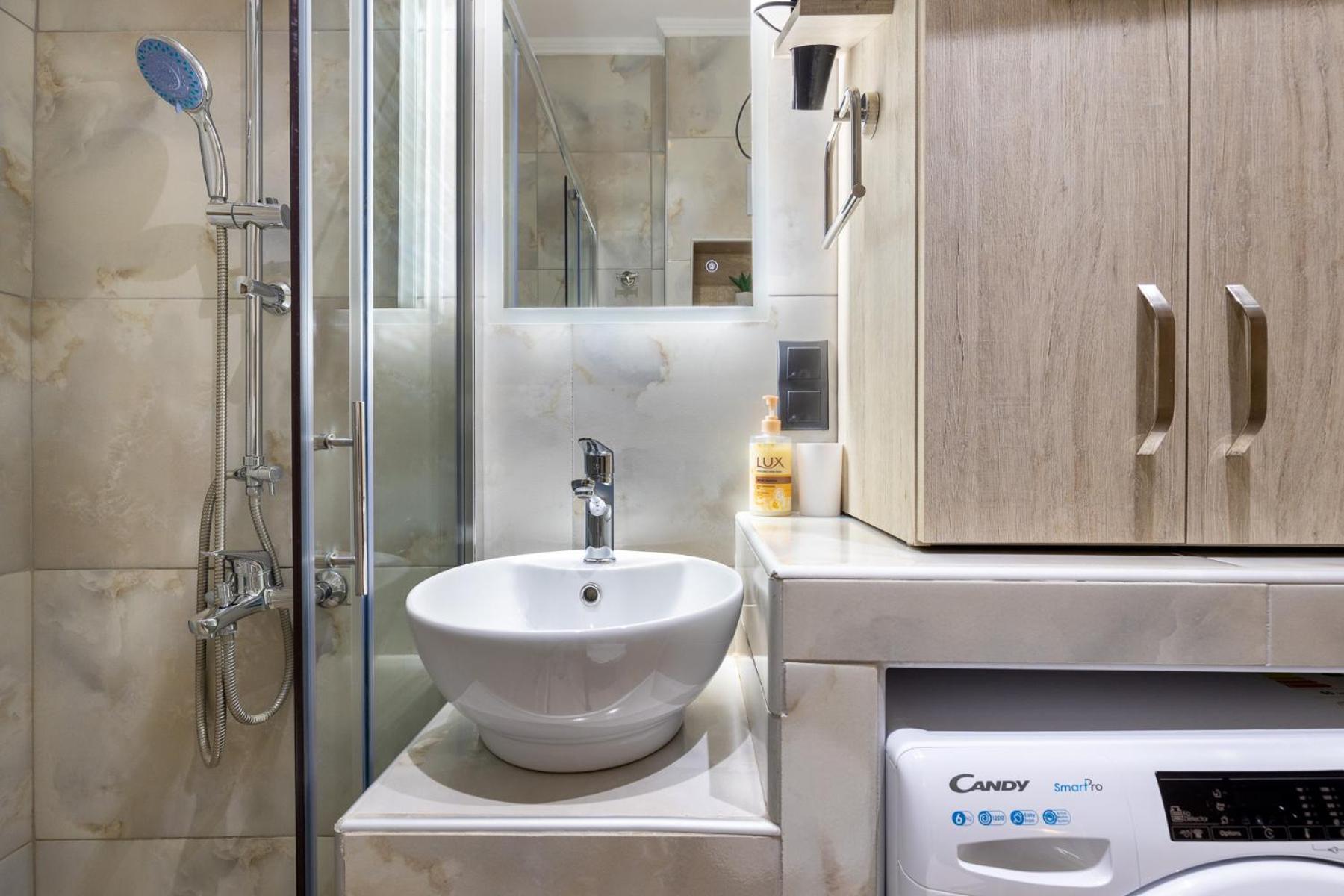 Cozy Downtown Apartment クサンチ エクステリア 写真